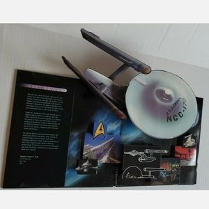 These Are The Voyages: A Three Dimensional Star Trek Album 3D Pop-Up Book